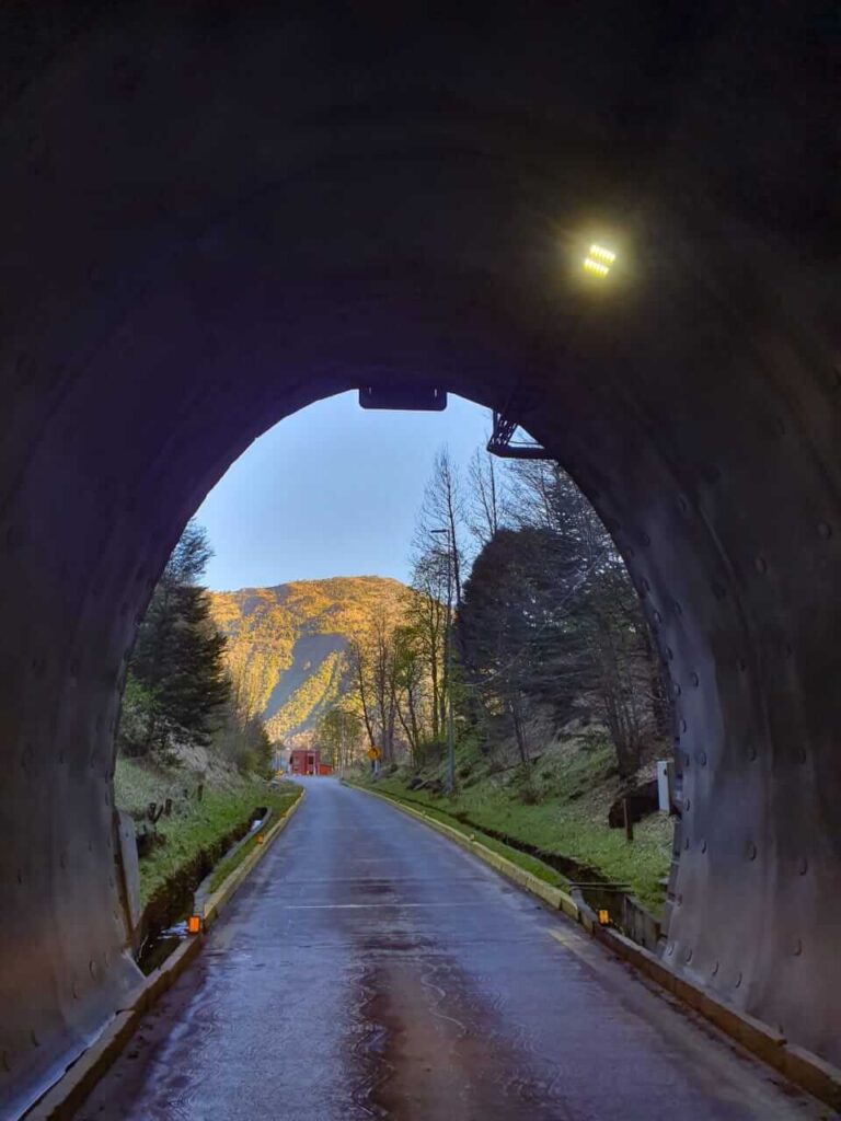 Tunel 16