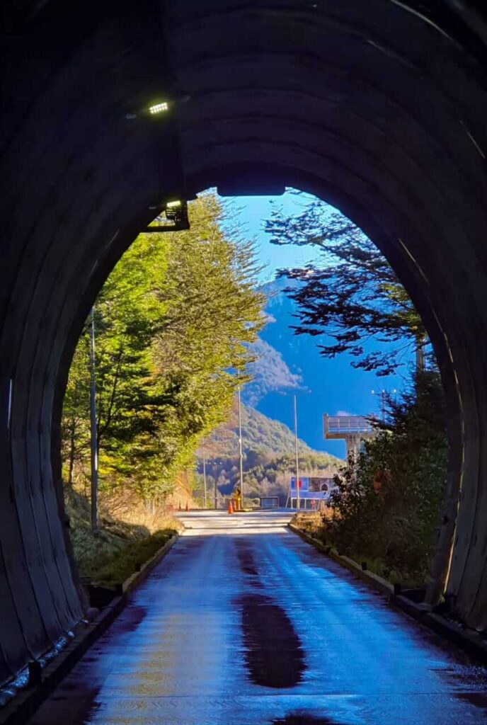 Tunel 9
