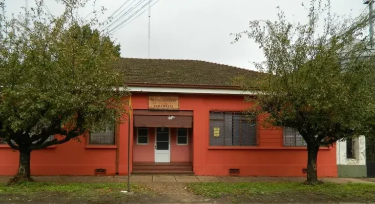 Biblioteca Pública Collipulli Dr. Luis Eberhard