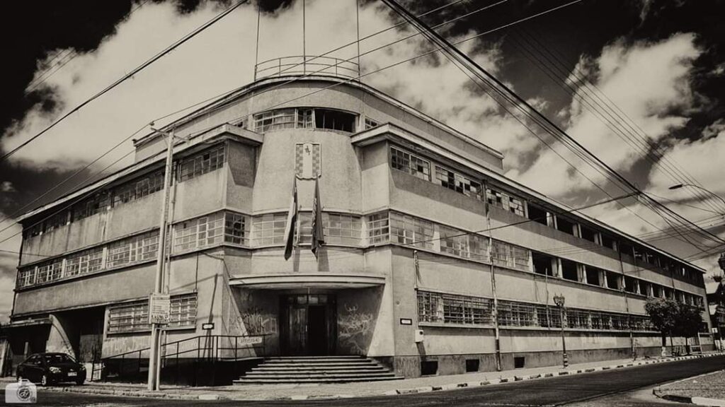 ex fabrica de muebles saavedra 702