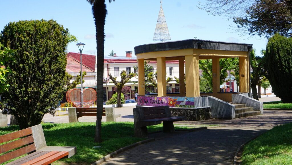 plaza-2JPG-2.jpg